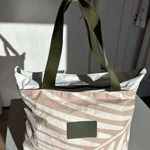 Aloha Day Tripper water resistant tote bag